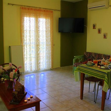 Tzaneria Apartments Skiathos Kanapitsa  Exteriör bild