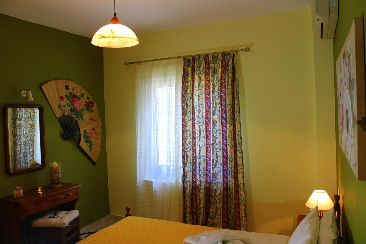 Tzaneria Apartments Skiathos Kanapitsa  Exteriör bild
